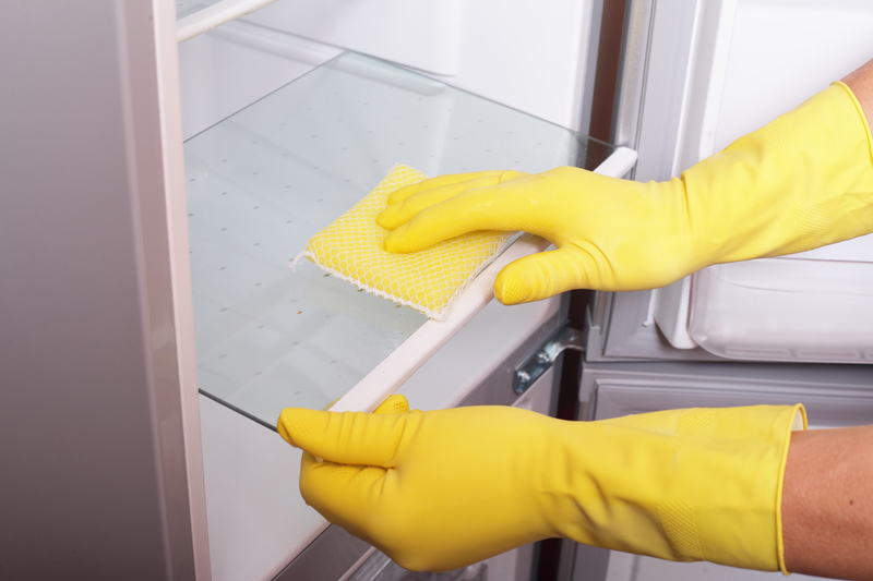 Regular cleaning window cleaning